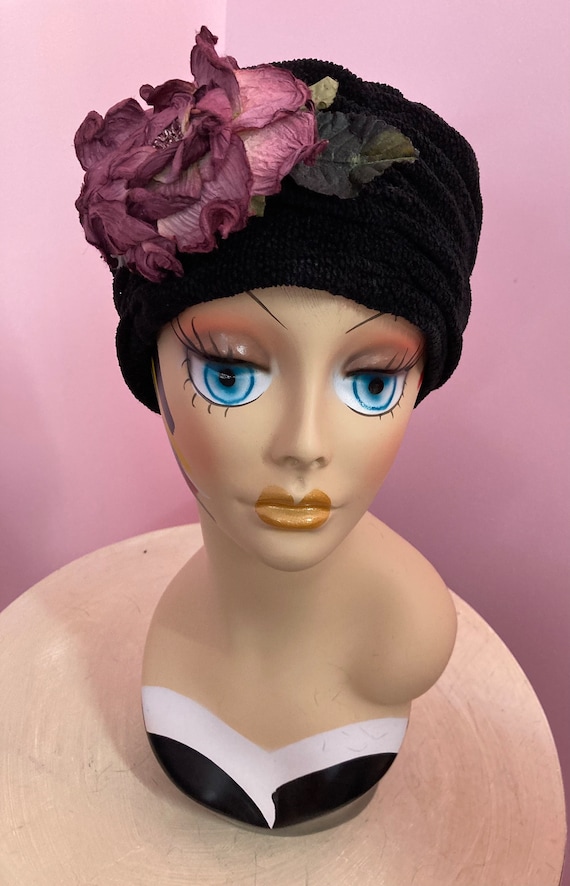 Vintage 90s Black Cloche with Large Mauve Pink Pap