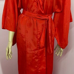 Vintage 70s Red Asian Embroidered Dragon Robe. Red Kimono Robe S/M - Etsy