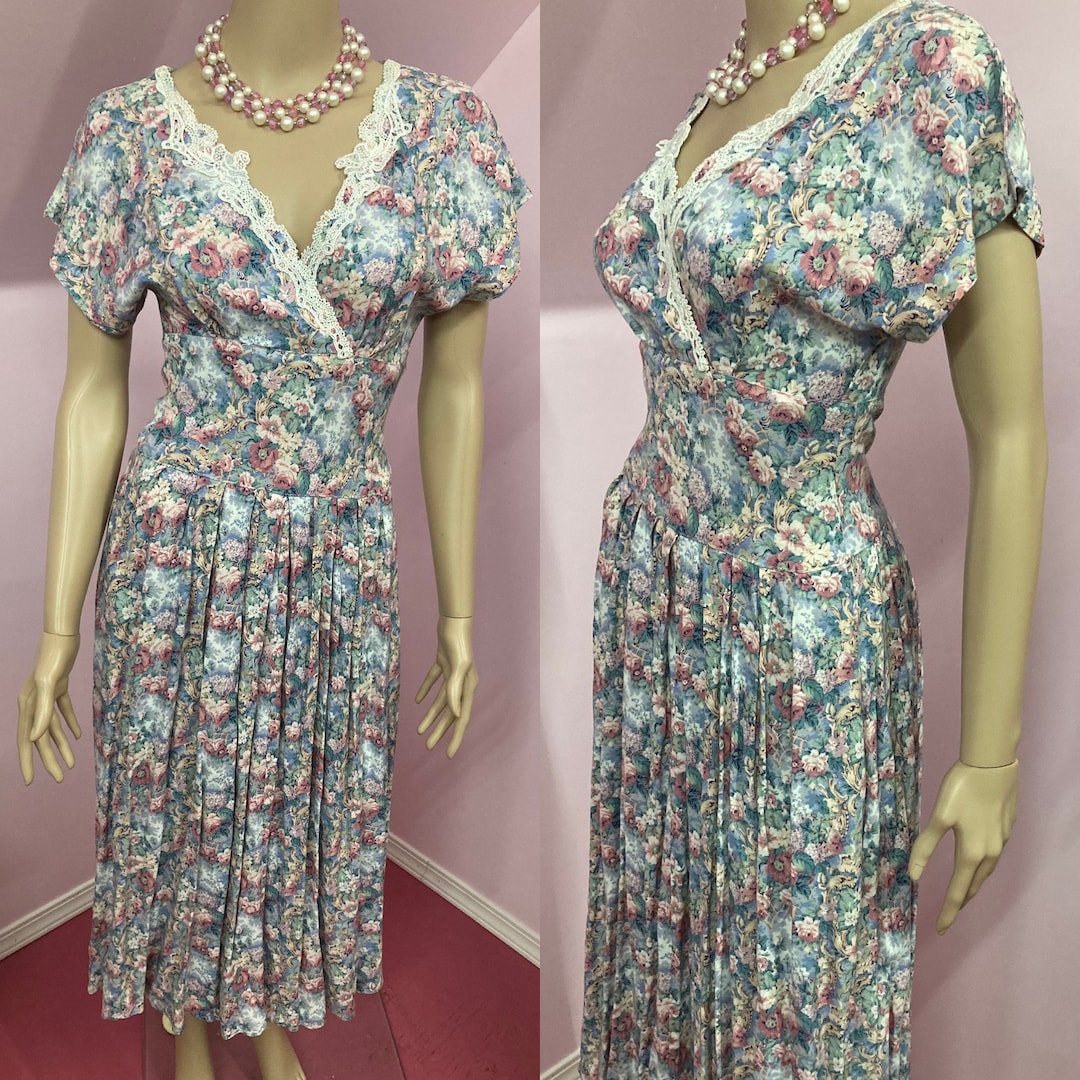 Vintage 90s All That Jazz Floral Dress With Lace Trim. XS Etsy