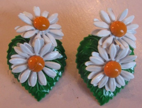 Vintage 50's Daisy Pin.Daisy Brooch & Daisy Clip … - image 5