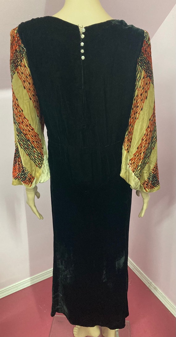 Vintage 1920s Dress.Late 20s. Early 30s Silk Velv… - image 8