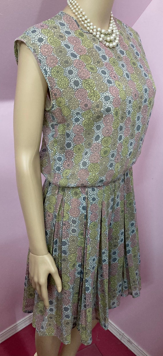 Vintage 50s Sheer Sleeveless Day Dress.Gray Flora… - image 4