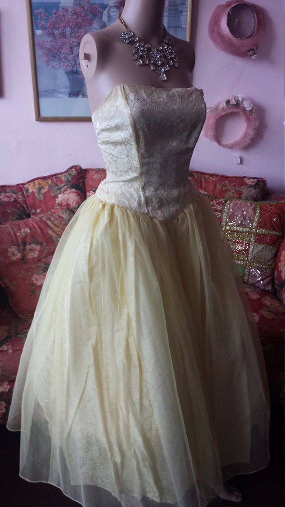 Vintage 50s Yellow Strapless Gown with Tulle Skir… - image 5