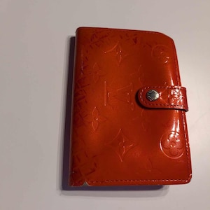 Vintage Louis Vuitton Red Vernis Kisslock Bifold Patent Leather Wallet LV