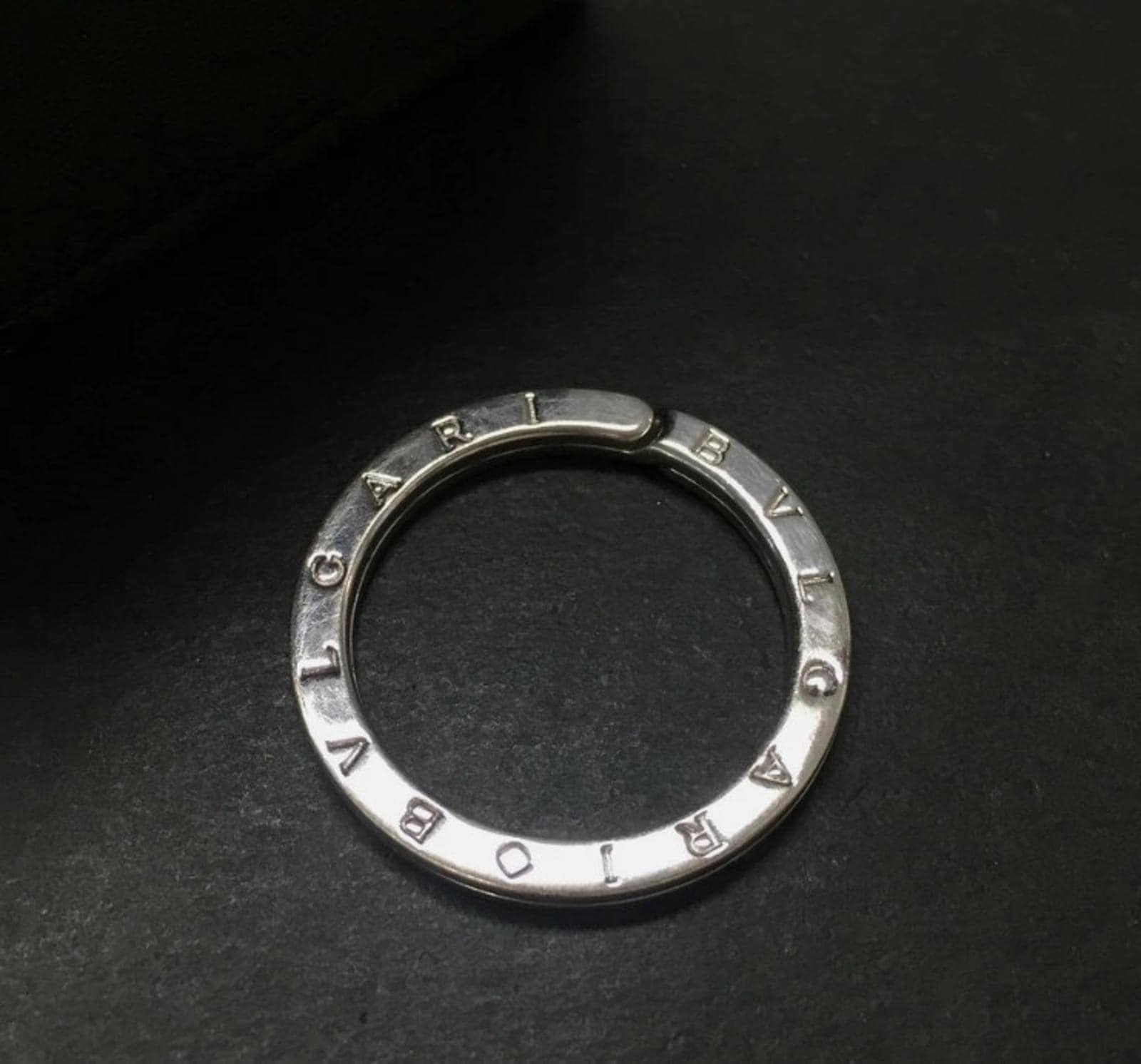 ヒロ太郎 ブルガリ キーリング チョーカー ボックスケース付 財布&革小物 | Bvlgari Official Store