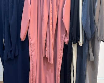 Crepe Prayer Abaya with Attached Hijab: Muslim Women's Long Dress