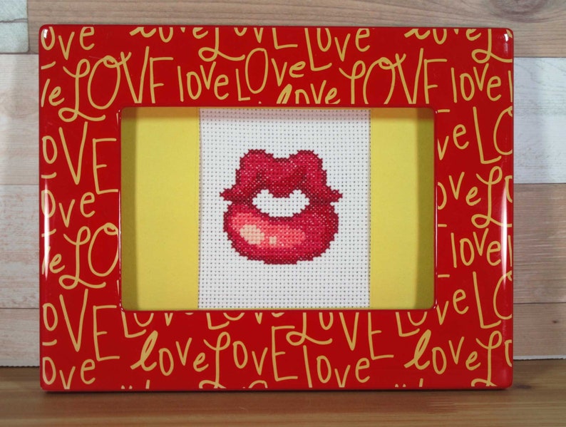 Aida 14 count White, DMC Puckered Lips FinishedCompleted Counted Cross Stitch 2020 Kiss