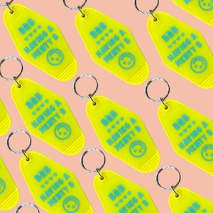 Retro Hotel Keychain: Funny Menty B Acrylic Key Accessory
