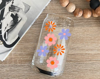 floral iced coffee glass with lid and straw, plant mom gift, flower beer can glass coffee lover gift for her, cute tumbler for women, daisy