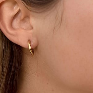 18K Gold Hoop Earrings, Gold Filled Huggie Earrings, Minimalist Earrings, Classic Hoops, Hypoallergenic Hoop Earrings, Lightweight Hoops