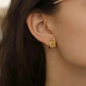 Square Hoops, 14k Solid Gold Hoop Earrings, Minimal Gold Hoops, Rectangle Hoops, Geometric Hoop Earrings, Gift for Her, Earrings for Women