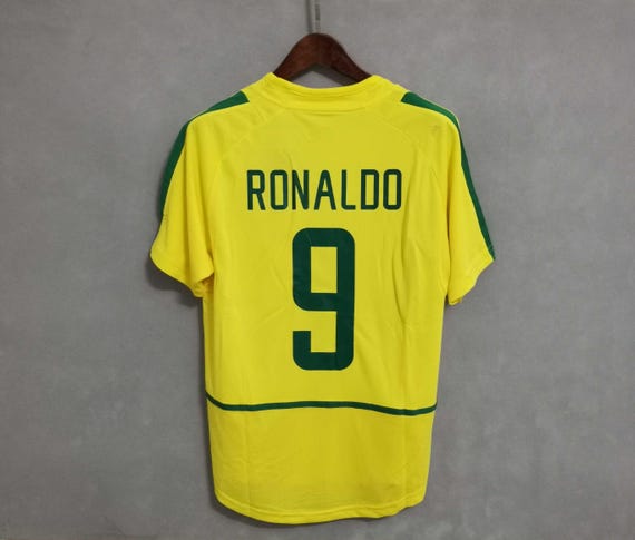 Brazil 2002 World Cup Home Jersey – Retro Ronaldo Football Shirt