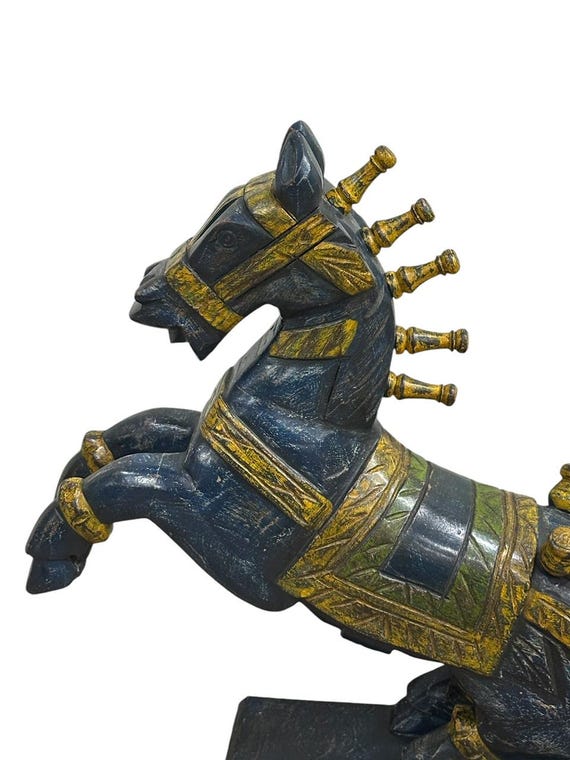 【ヴィンテージ】　木製　馬の彫刻 青いアンティーク調木製馬の像：素朴なヴィンテージ彫刻 - Etsy 日本