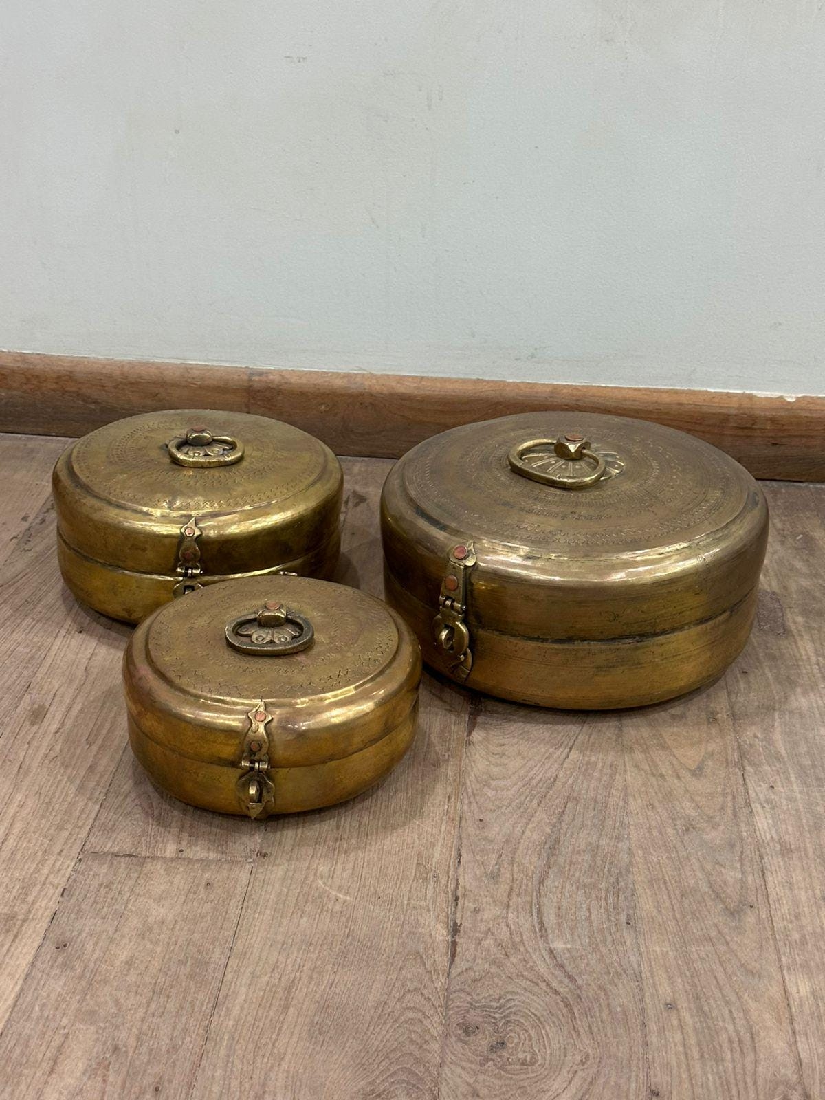 Vintage Engraved Brass Chapati Box Set, Indian Kitchen Decor, Storage ...