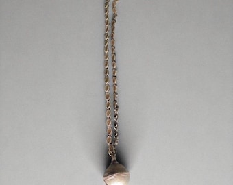 Vintage massief messing koebel met ketting, Indiaas decor, 23,5"