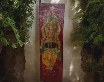Panel de pared vintage de Ganesha pintado a mano: arte indio de teca de 80 años