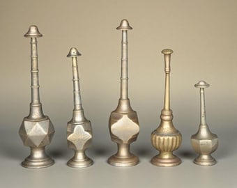 真鍮製手彫り ローズウォータースプリンクラー（古風なインテリア装飾） ヴィンテージ真鍮リブ付き香水ローズウォータースプリンクラー | 真鍮