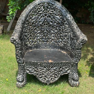 Silla antigua india tallada, pieza de coleccionista, silla india tallada a mano muy rara, mueble con acento indio