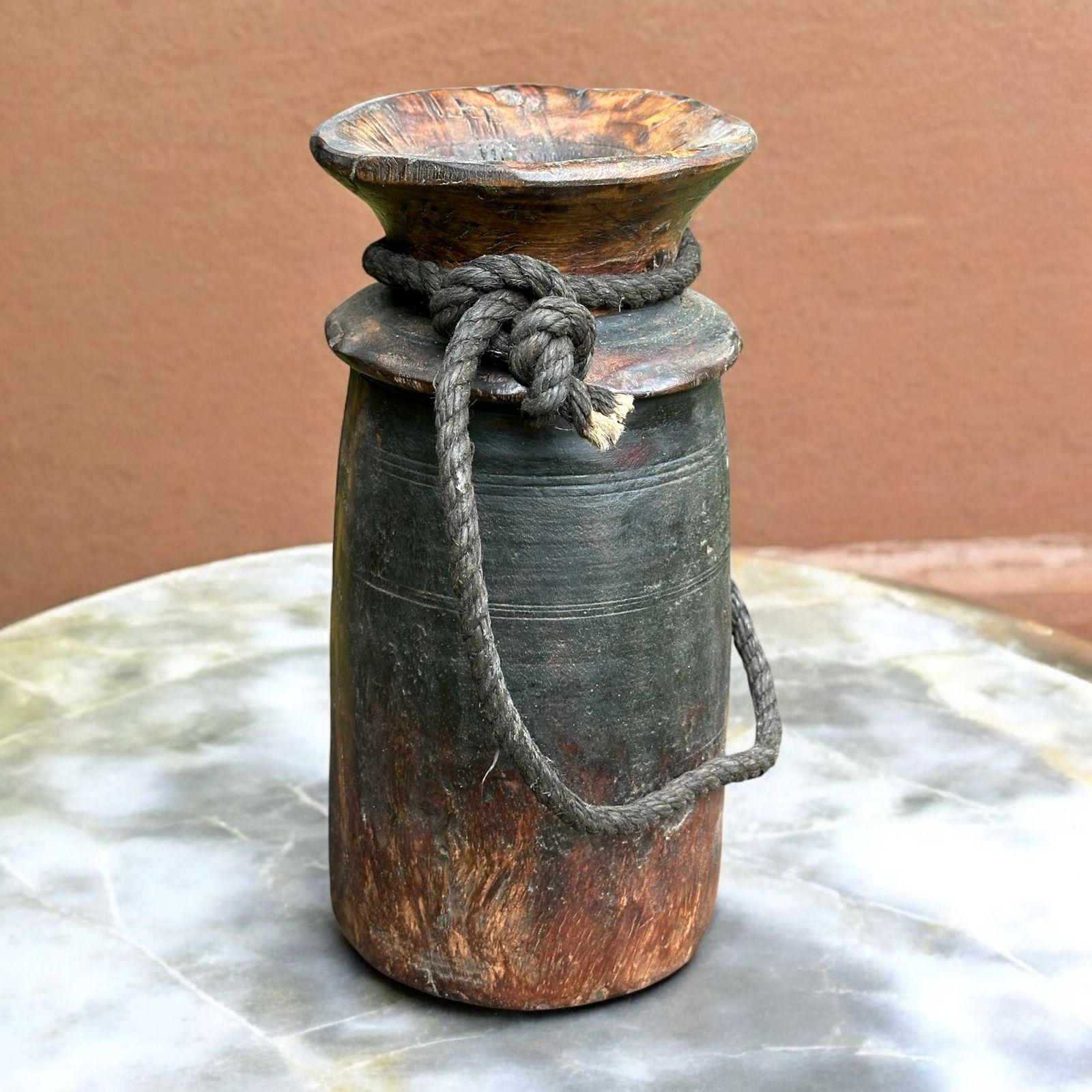 ヴィンテージ木製収納ポット：素朴なロープハンドルのヒマーチャル花瓶