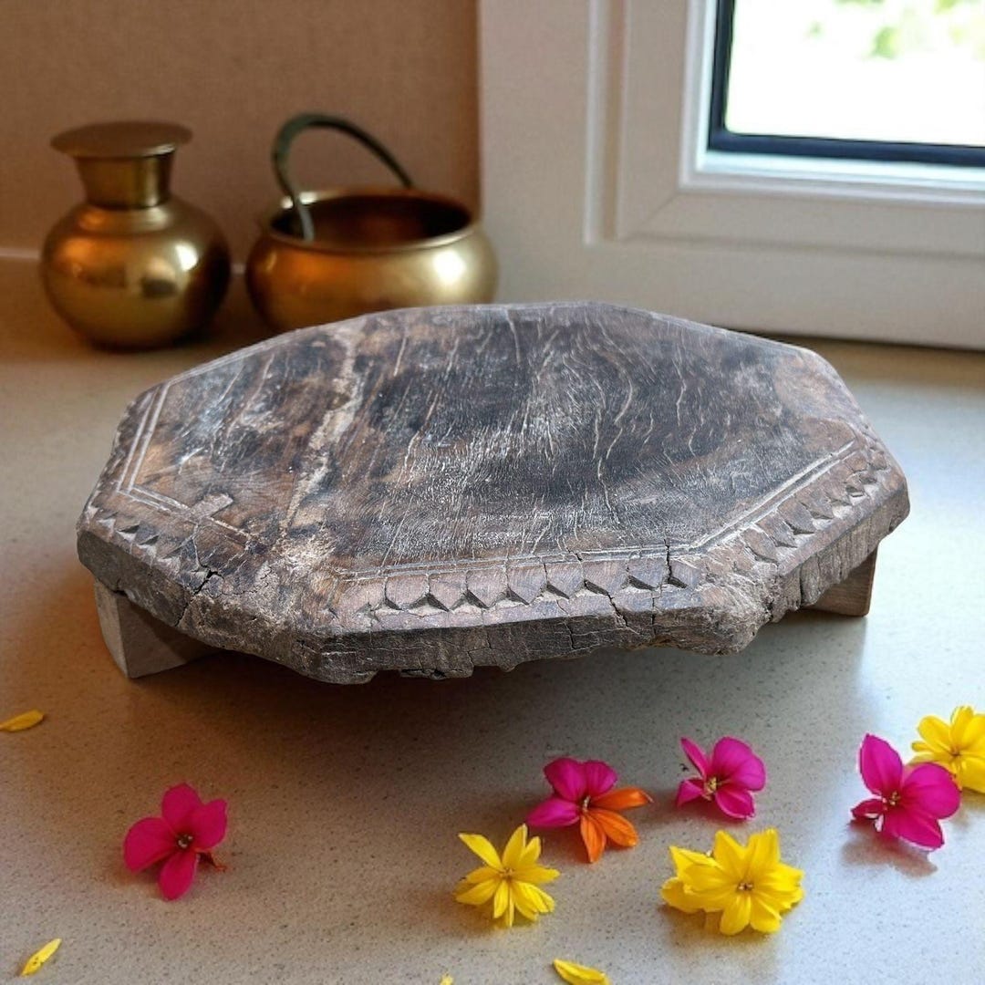 Antique Wooden Chapati Board, Rustic Indian Decor Riser (11x11x2 Inches ...