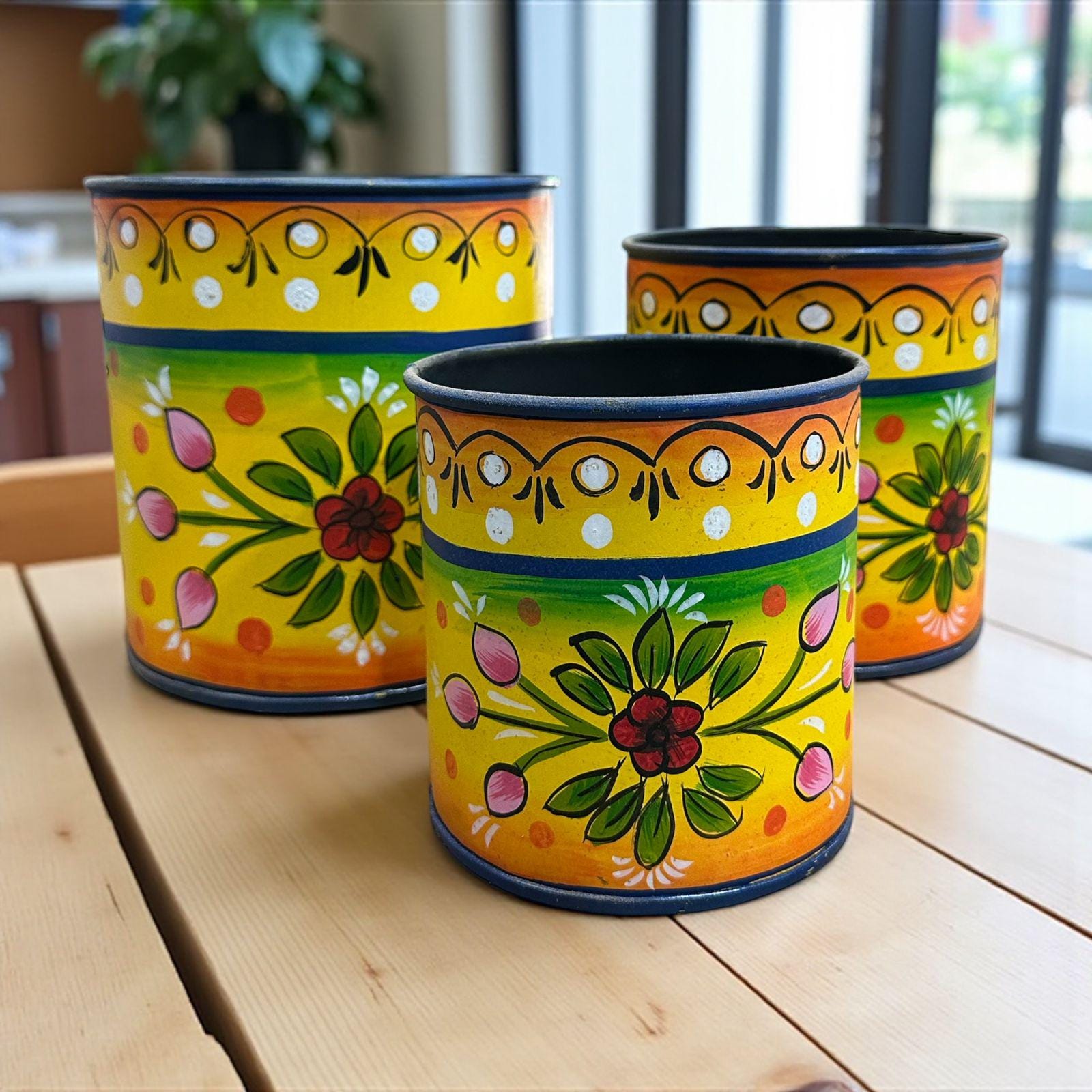 ヴィンテージインド手描き鉄製花瓶セット、素朴なホームデコレーション