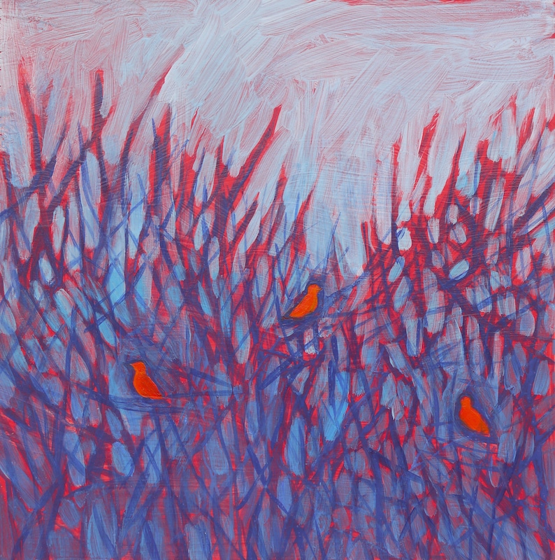 K&ouml;nnte beinhalten: Ein Acrylgem&auml;lde auf Leinwand mit drei kleinen orangefarbenen V&ouml;geln, die in einem dichten Dickicht aus dunkelvioletten und blauen Zweigen sitzen. Der Hintergrund besteht aus geschichteten Pinselstrichen in hellblau und rot.
