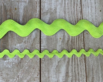 LIME RIC RAC--2 different sizes--2 yards