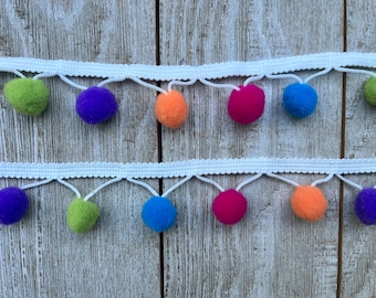 NEW-V drop pom pom trim multicolored .5 inches-2yards