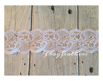 SALE-GOLD Metallic on WHITE Stretch Lace no. 789  -1 3/4 inch -5 yards