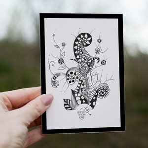 Carte postale A6 illustration noir et blanc ZIA : art inspiré du zentangle