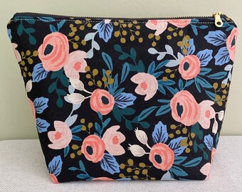 Makeup Bag, Floral Pouch, Bags and Purses - Makeup Pouch, Gift for Her, Gift Under 30, Cosmetic Bag