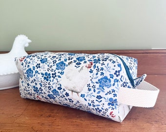 Chickens toiletry bag, travel pouch, Delft Floral, makeup bag, Homestead toiletry bag, travel bag, gifts for girlfriend, Farm, Cottage Core