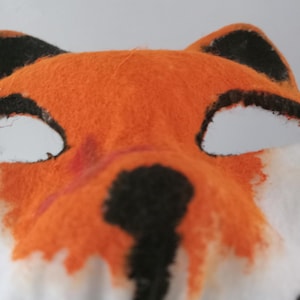 therian fox mask with two scars