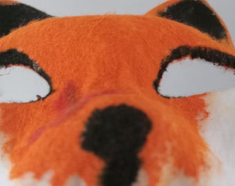 therian fox mask with two scars