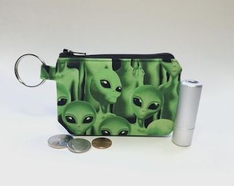 Monedero pequeño o bolsa para dados con cremallera de Little Green Friends Aliens