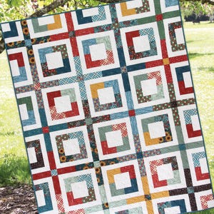 Puede incluir: Un edredón colorido con un patrón geométrico, con cuadrados en rojo, azul, verde y amarillo. El edredón tiene la palabra "Orchard" en la parte superior y el texto "Jelly Roll, Layer Cake, and Fat Quarter friendly in 5 sizes" en la parte inferior. El logotipo de Cluck Cluck Sew está en la esquina inferior izquierda.