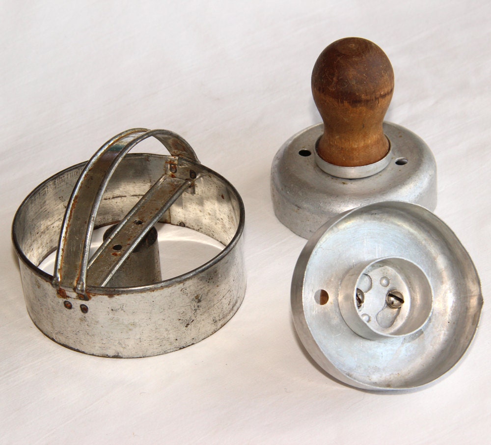 3 Biscuit or Donut Cutters Vintage Kitchen Utensils Baking and Etsy