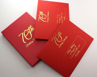 Invitación de cumpleaños número 70: Acrílico con lámina dorada, en caja