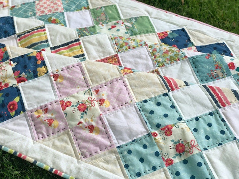 The Honey quilt pattern, granny square quilt, layer cake quilt, precut quilt, x quilt throw quilt pattern image 4