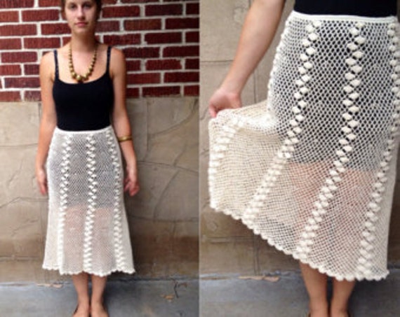 VTG Cream Crochet Top and Skirt // Seashell Croche