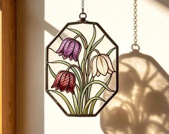 Atrapasueños de vitral con cabeza de serpiente Ritillaria, colgante floral para ventana hecho a mano, decoración estilo cabaña bohemia, regalo de cumpleaños para ella.