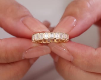 Emerald Cut Lab Grown Diamond Eternity Ring Cadeau voor haar | Massief gouden ring trouwring | Minimalistische jubileumring, Laelouris