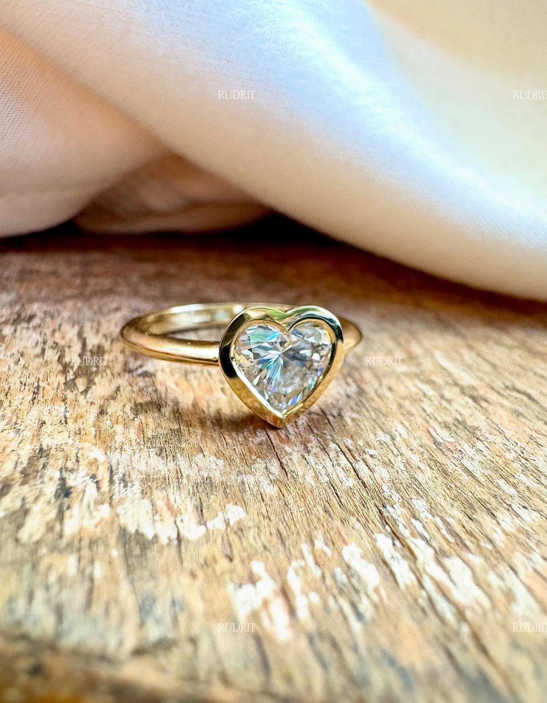 Heart Shape Engagement Ring for Woman 1.60 Ct Heart Cut Moissanite ...