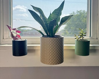 Elegant Diamond Design Planter - Easy Clamp-on Windowsills & Bookcases, Multiple Sizes