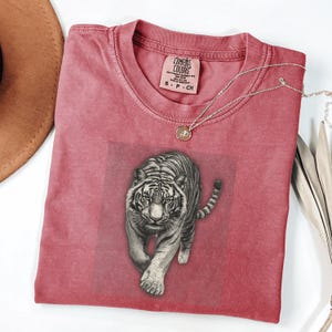 Maglietta Comfort Colors Tiger: maglietta grafica retrò anni '90 immagine 5
