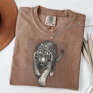Maglietta Comfort Colors Tiger: maglietta grafica retrò anni '90 immagine 7