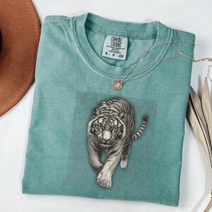 Maglietta Comfort Colors Tiger: maglietta grafica retrò anni '90 immagine 4