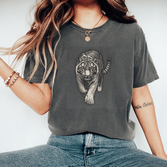 Comfort Colors Tiger T-shirt: Vintage 90s Retro Graphic Tee