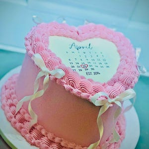 Custom Edible Calendar Cake Topper | Personalized Date, Birthday, Anniversary