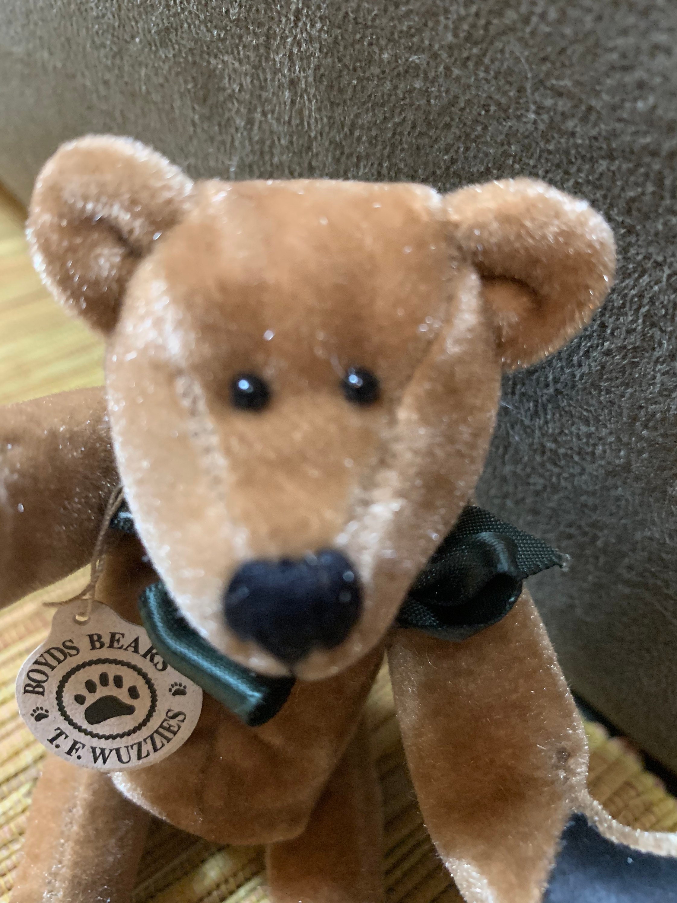T Frasier Tan Bear Wuzzie T F Wuzzies Collection Vintage Boyd\u2019s Bear /& Friends Ornament Style 595903